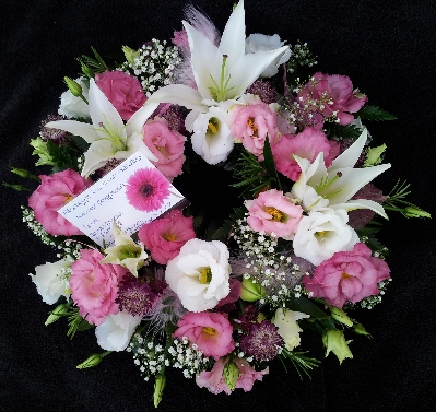 10 inch pink and white wreath