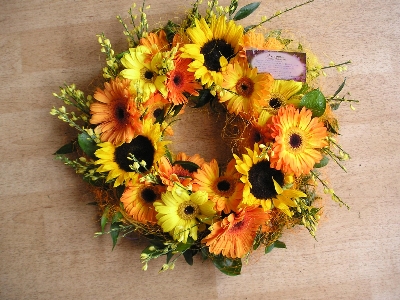 12 inch gerbera and sunflower wreath