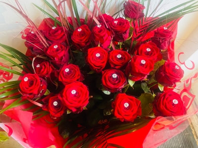 Luxury Diamante 2 Dozen Rose Bouquet