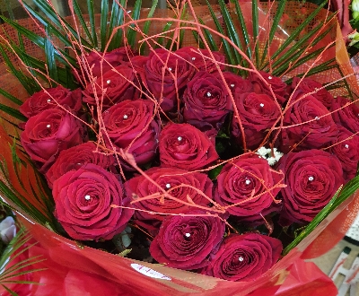 Luxury Diamante 2 Dozen Rose Bouquet