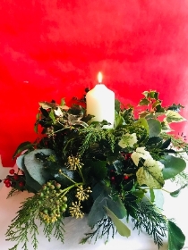 Textured foliage Christmas Candle table posy